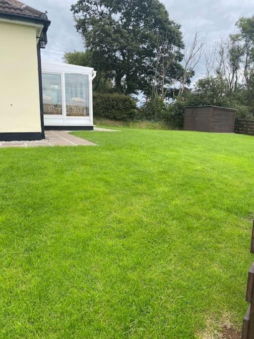 Bungalow In Pillaton Saltash Esterno foto