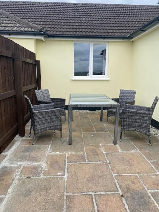Bungalow In Pillaton Saltash Esterno foto