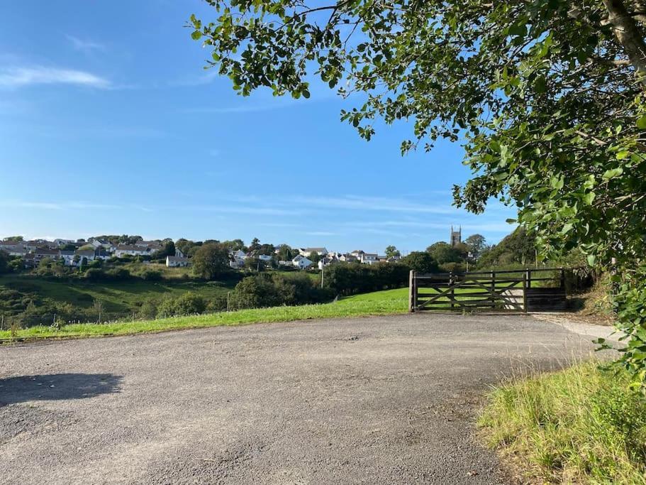Bungalow In Pillaton Saltash Esterno foto