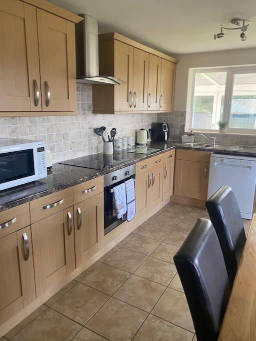 Bungalow In Pillaton Saltash Esterno foto